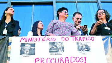 Piden salida de otro ministro de Temer