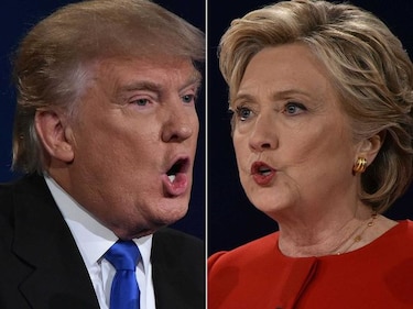 Expertos piden que Clinton solicite recuento en tres estados