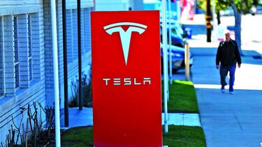 Tesla desplaza a Ford en mercado de valores