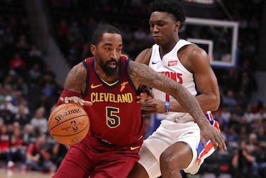 Cavaliers apartan a JR Smith mientras buscan un traspaso