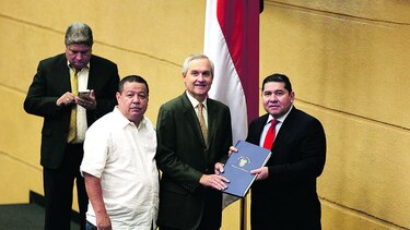 Disconformidad por titulación de tierras