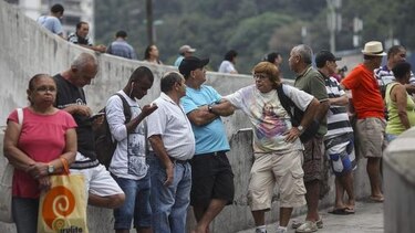 Brasil: matan a hombre en fila para votar en aparente ajuste de cuentas