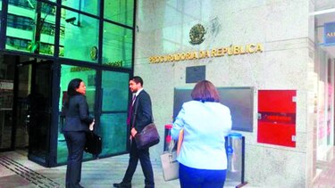 Piden explicación al MP por viaje a Brasil