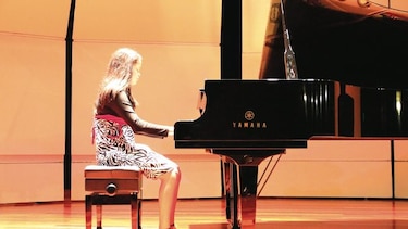 Para motivar a los niños y jóvenes pianistas nacionales