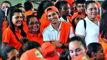 Partidos apuestan por jóvenes