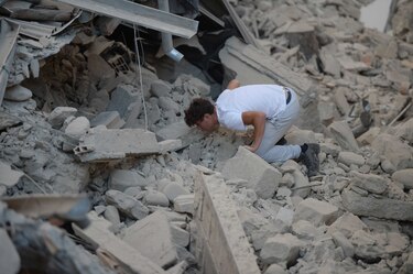 Decenas de muertos por sismo devastador en el centro de Italia