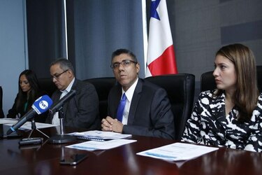 Ingresos corrientes del Gobierno de Panamá caen 4.5%