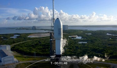 Corea del Sur lanza su primera sonda espacial lunar
