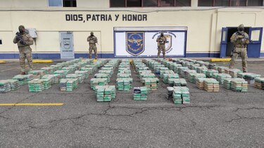 Senan detiene a seis personas e incauta 2,560 paquetes de droga