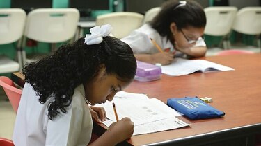 Aplican prueba para medir las competencias estudiantiles