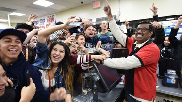 Premio gordo de Powerball irá a tres ganadores
