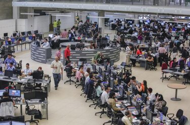 Grupo editorial La Nación cierra tres medios y despide a 100 trabajadores