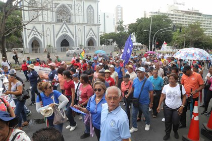 ¿Dónde están los $30 millones? Plataforma Ester está inactiva en medio de paro docente