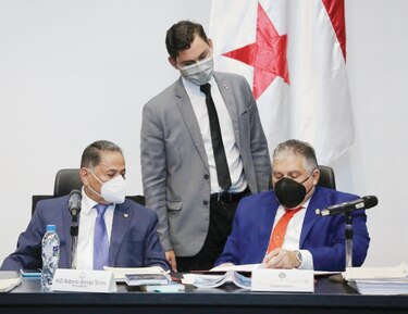 Diputado Ábrego acepta que tres suplentes y sus principales sesionaron a la vez el pasado 27 de abril