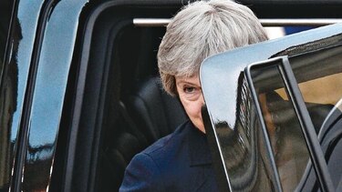 Prórroga de un año le complica panorama a May