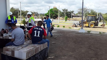 Trabajadores se toman el estadio Flaco Bala Hernández; reclaman pagos