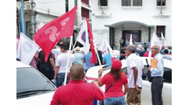Trabajadores se oponen a dividir la administración de la CSS