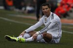 El Atlético golea al Madrid y se acerca a cuatro puntos