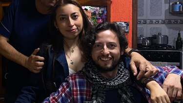 ‘Mi hermano desapareció y al mes lo acusaron de mercenario’: la incertidumbre que rodea a las decenas de colombianos que están siendo detenidos en Venezuela