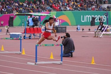 Panameña Gianna Woodruff clasifica a la final de los 400 metros vallas