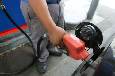 Gasolina de 95 octanos baja $0.11 el galón