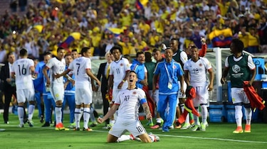 Colombia  vence 2-1 a Paraguay y avanza a cuartos de final