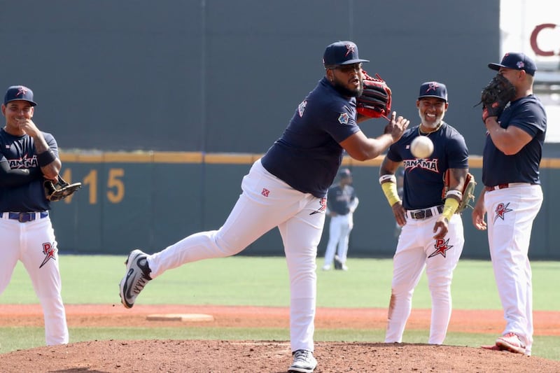 La selección de béisbol de Panamá muestra su poder ofensivo en amistoso previo al Premier 12