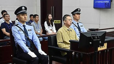 Expresidente de Interpol se declara culpable de corrupción en China