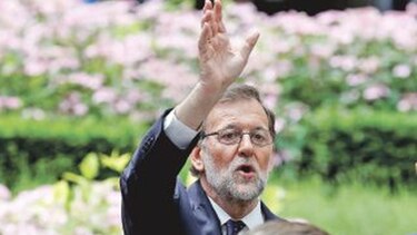 Rajoy confía en poder gobernar con coalición en minoría