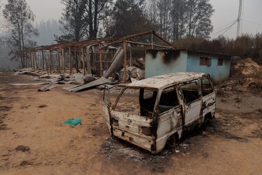Aumentan a 26 los fallecidos por la ola de incendios en Chile