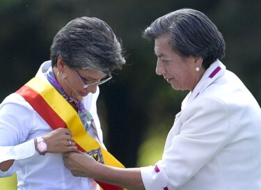 Claudia López toma posesión como primera alcaldesa de Bogotá
