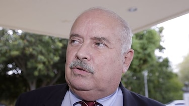 Miguel Antonio Bernal promueve campaña de recolección de firmas en internet