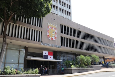 La Alcaldía de Panamá reorganiza proceso de reingreso de planos para ordenar trámites