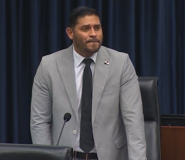 Asamblea descarta propuestas de la minoría sobre el etanol; debate continúa el lunes 27 de abril