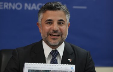 Oficina de Electrificación Rural no puede usar aportes para alquilar carros, viáticos ni compras