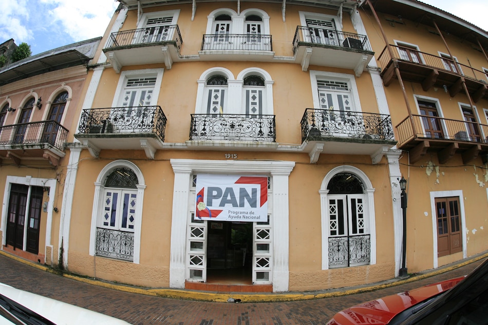 Condenan a Giacomo Tamburelli y Yunito Vega por peculado en perjuicio del PAN