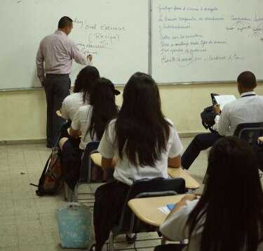 Sin definirse acuerdo entre docentes y el Meduca