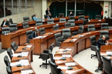 Alertan de 'goles' legislativos
