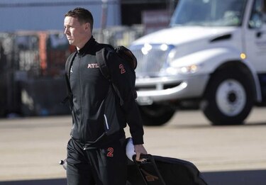 Matt Ryan, único jugador de Falcons apreciado en Nueva Inglaterra