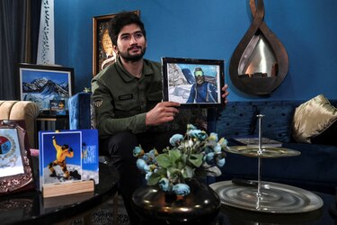 Récord y riesgo en la vida del alpinista más joven en subir al Everest y al K2