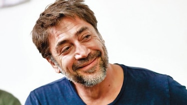 España puede retroceder al franquismo, advierte  Javier Bardem