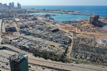 La ayuda internacional comienza a llegar a Beirut tras las explosiones