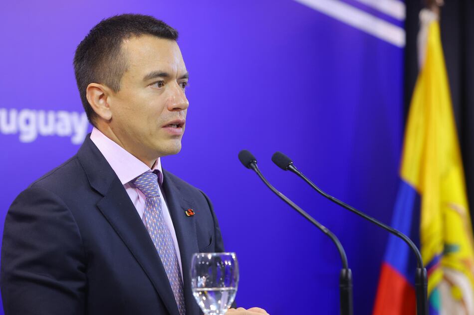 Alcalde de la ciudad más poblada de Ecuador desmiente que el agua esté contaminada