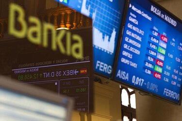 Un año después de hacer temblar a España, Bankia vuelve a primer plano