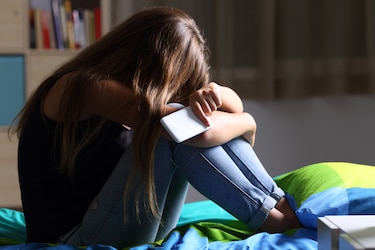 Adolescentes, más conectados pero más vulnerables