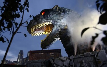 Nombran a Godzilla ciudadano y embajador de turismo