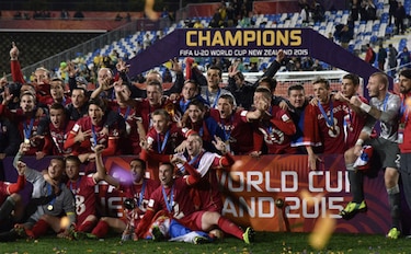 Serbia es el nuevo monarca de la categoría Sub-20