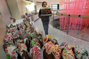 El chef Joh Lovitch busca romper récord con villa de jengibre