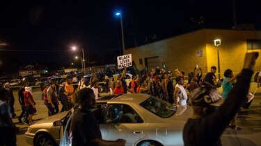 Segunda noche de protestas en Milwaukee tras muerte de un sospechoso