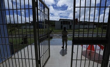 Urge plan para atención integral de menores